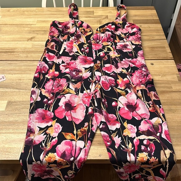 ANTHROPOLOGIE ⭐️ floral jumpsuit - Picture 6 of 10
